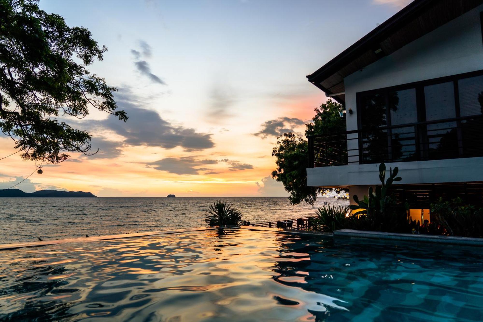 Altamare Dive&Leisure Resort Anilao Mabini  Exterior foto